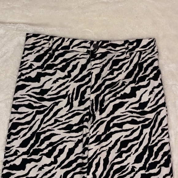 NWOT Motel Rocks Zoven Zebra Print Pants - Picture 5 of 10